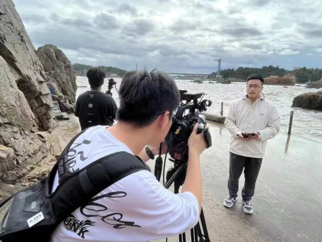温州市洞头区广播电视台采用TVU One直播背包在靠海区域展开实况报道