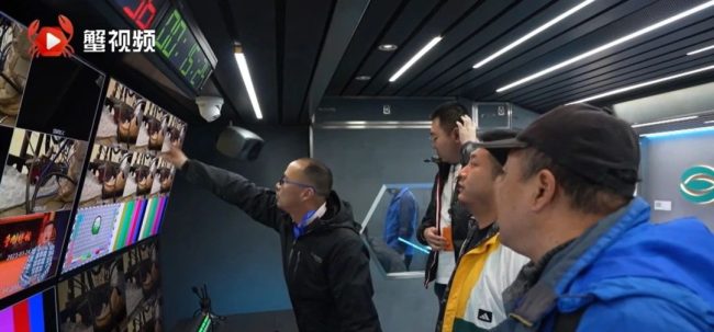 轉播車內接收和發射TVU信號